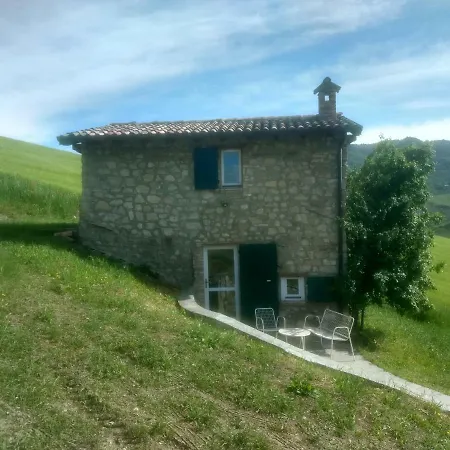 Casetta In Sassi Nyaraló