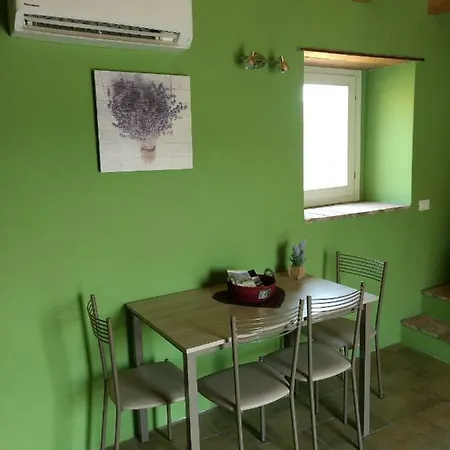 Holiday home Casetta In Sassi